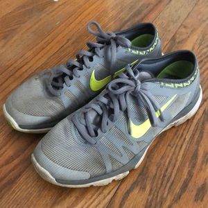 Size 8.5 Nike sneakers